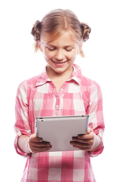 Koncepcja technologii, ludzi i edukacji - dziewczynka z komputera typu tablet — Zdjęcie stockowe
