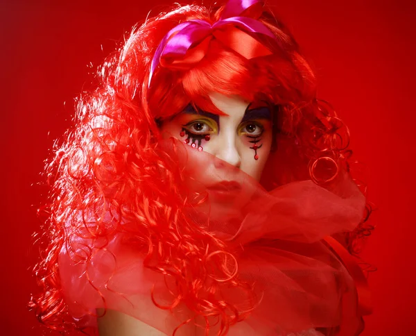 Принцесса с яркими рыжими волосами — стоковое фото