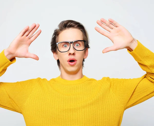 Astonished young crazy man feels stress. — Stock Photo, Image