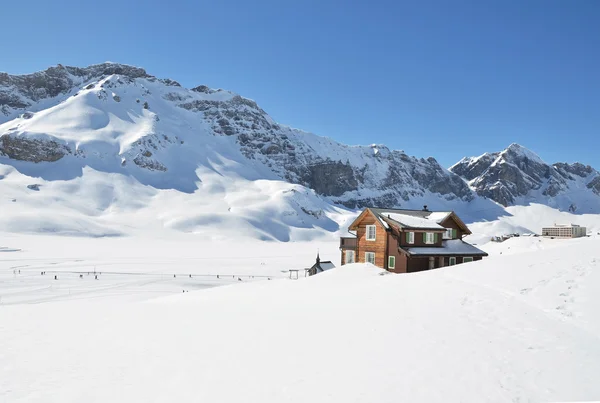 Vackert vinterlandskap — Stockfoto