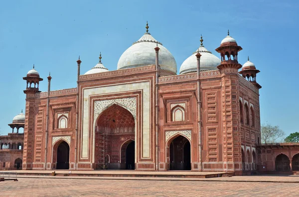 Mesquita Taj no complexo Taj Mahal . — Fotografia de Stock