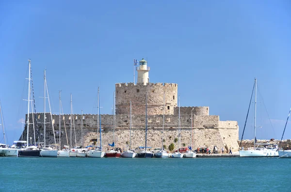 Fuerte de San Nicolás con el faro — Foto de Stock