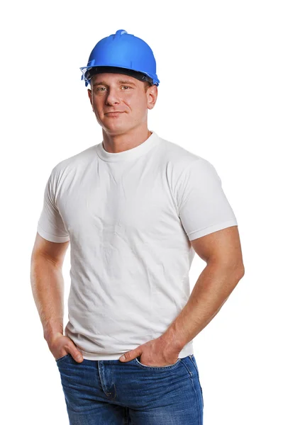 Pracownik mężczyzna na białym tle z kasku i uśmiechając się. — Zdjęcie stockowe