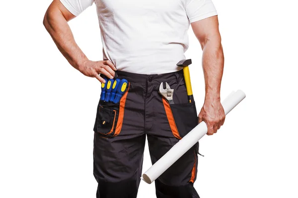 Handwerker mit Werkzeuggürtel. isoliert über weiß. — Stockfoto