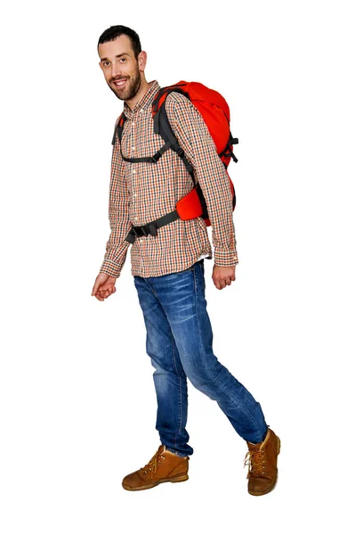 Backpacker muž izolované na bílém pozadí — Stock fotografie