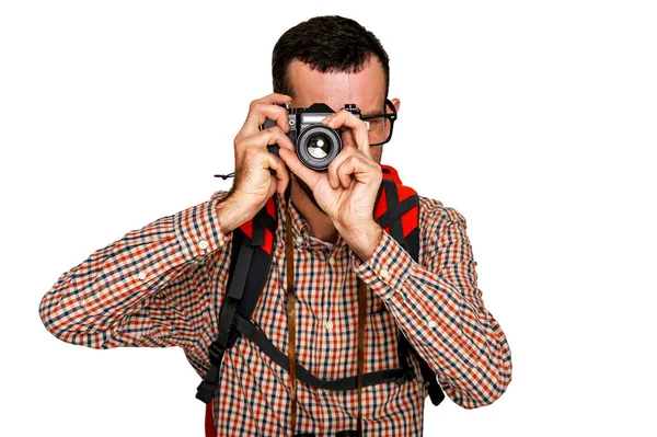 Man turist backpacker resa tar foto bild med kameran. — Stockfoto