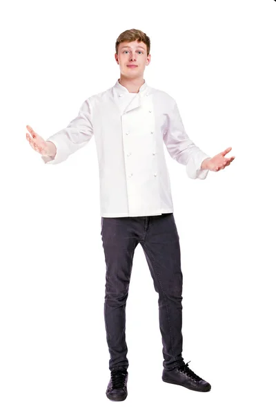 Sorridente chef fiducioso isolato su bianco — Foto Stock