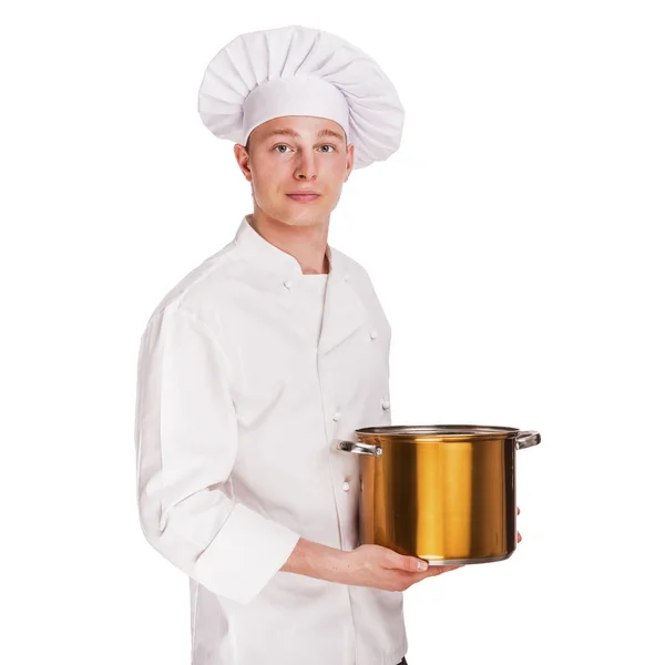 Souriant jeune adulte chef avec casserole en métal pot dans sa main isoler — Photo