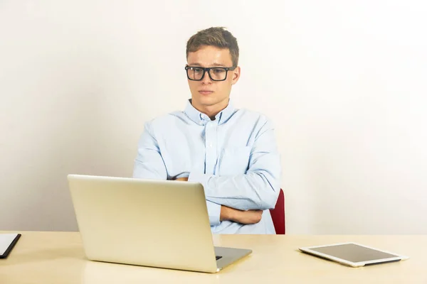 Young Man Using Laptop Office Desk Thinking Pose — Stock Photo, Image