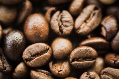 Kavrulmuş kahve çekirdekleri..
