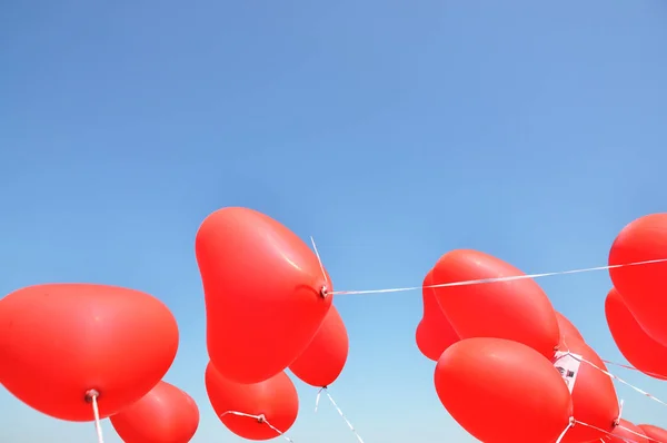 Red Ballons Messages Blue Sky — Stock Photo, Image