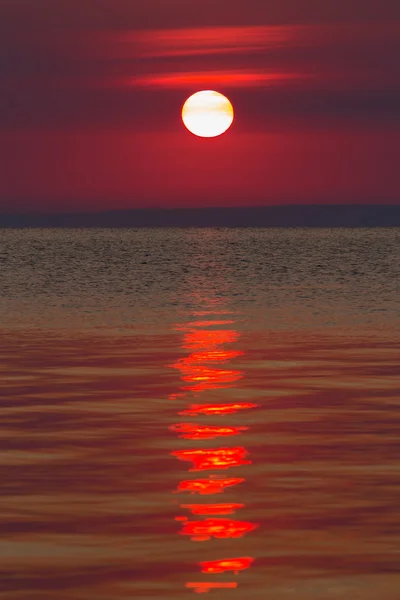 Bella alba nel lago Balaton — Foto Stock