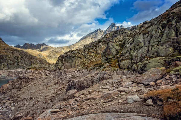 Mooie bergmeer in Spanje (Pyreneeën) — Stockfoto
