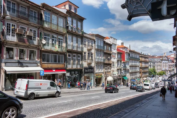 Street in downtown in Porto, Portugal. — Stockfoto