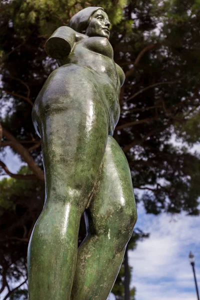 Museu 国立アート ・ デ ・ カタルーニャ外銅像 — ストック写真