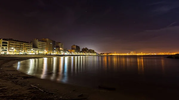 Nigh sceny na wybrzeżu Costa Brava w Hiszpanii (miejscowości Palamos) — Zdjęcie stockowe