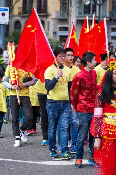 Participants of the Chinese new year parade in Barcelona — Stock Photo, Image