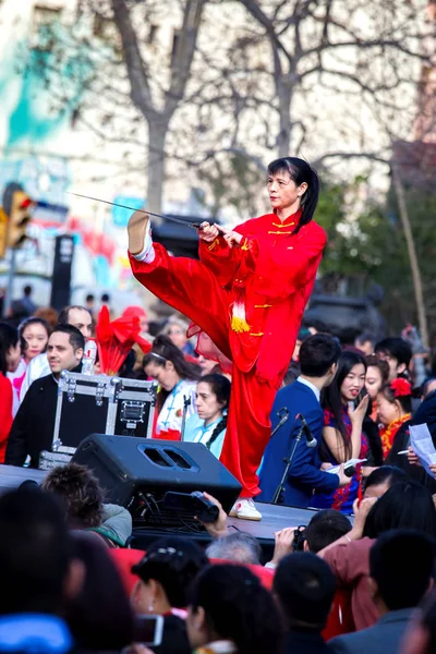 バルセロナの中国の新年パレードの参加者 — ストック写真