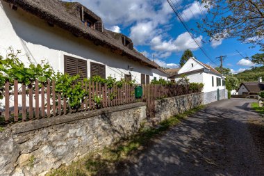 Macaristan'dan Szigliget köyünde tipik evleri