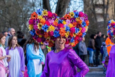 Katılımcı karnaval