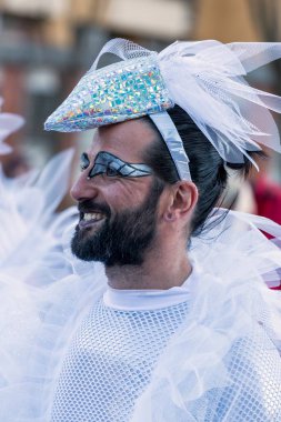 Katılımcı karnaval