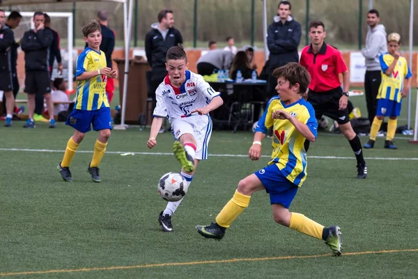 Kid's voetbal kampioenschap in Sant Antoni de Calonge in Spanje, 12 April 2017 — Stockfoto