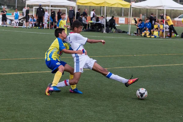 Kid's voetbal kampioenschap in Sant Antoni de Calonge in Spanje, 12 April 2017 — Stockfoto