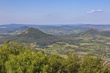 Macaristan Balaton Gölü yakınındaki bir volkanlar üzerinden manzara