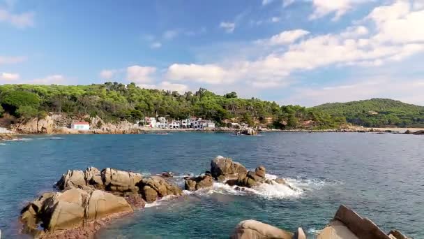 Detail of the Spanish coast at summer (Catalonia, Costa Brava), time lapse — стоковое видео