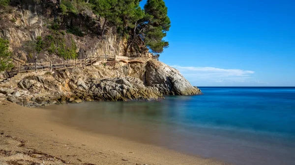 Bonito detalle de la costa española en la Costa Brava — Foto de Stock