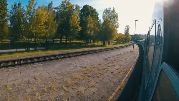 Tren Istasyonu Balatonalmadi Macaristan Ağır Çekim Görüntüleri — Stok video