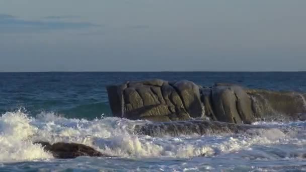 Große Wellen Einem Windigen Tag Costa Brava Spanien — Stockvideo