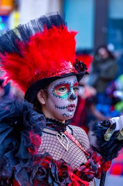 Palamos, İspanya - 10 Şubat 2018, geleneksel karnaval geçit küçük bir kasaba Palamos, Katalonya, İspanya .