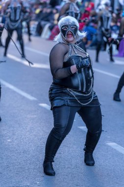 Palamos, İspanya - 10 Şubat 2018, geleneksel karnaval geçit küçük bir kasaba Palamos, Katalonya, İspanya .