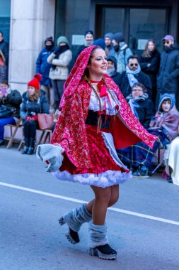 Palamos, İspanya - 10 Şubat 2018, geleneksel karnaval geçit küçük bir kasaba Palamos, Katalonya, İspanya .