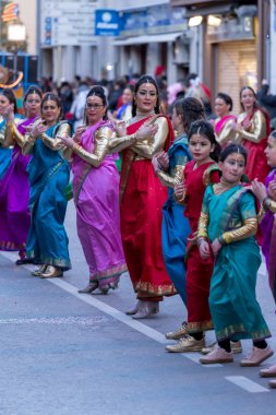 Palamos, İspanya - 10 Şubat 2018, geleneksel karnaval geçit küçük bir kasaba Palamos, Katalonya, İspanya .