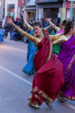 Palamos, İspanya - 10 Şubat 2018, geleneksel karnaval geçit küçük bir kasaba Palamos, Katalonya, İspanya .