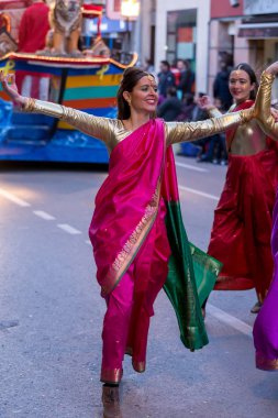 Palamos, İspanya - 10 Şubat 2018, geleneksel karnaval geçit küçük bir kasaba Palamos, Katalonya, İspanya .