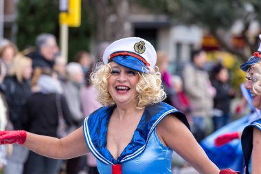 Palamos, İspanya - 11 Şubat 2018, geleneksel karnaval geçit küçük bir kasaba Palamos, Katalonya, İspanya .