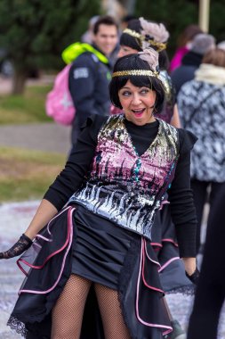 Palamos, İspanya - 11 Şubat 2018, geleneksel karnaval geçit küçük bir kasaba Palamos, Katalonya, İspanya .