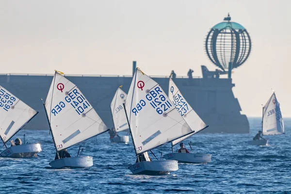 29ª TROFÍA OPTIMISTA INTERNACIONAL DE PALAMOS 2018, 13ª CUP DE LAS NACIONES, 15 feb. 2018, Ciudad Palamos, España — Foto de Stock