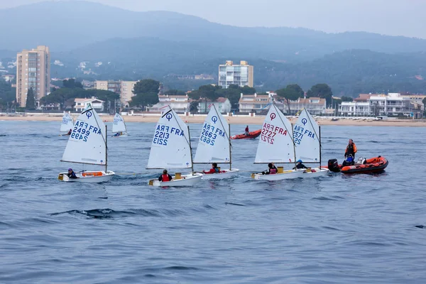 29ª TROFÍA OPTIMISTA INTERNACIONAL DE PALAMOS 2018, 13ª CUP DE LAS NACIONES, 16 feb. 2018, Ciudad Palamos, España — Foto de Stock