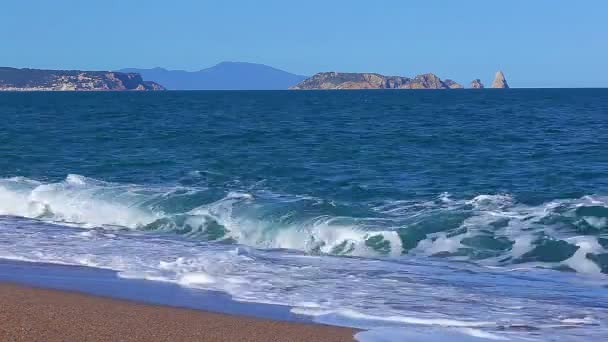 Grote Golven Een Zonnige Dag Pals Costa Brava Spanje Spanje — Stockvideo