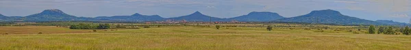 Paisaje panorámico de volcanes en Hungría — Foto de Stock