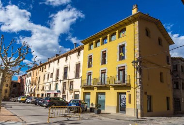 Güzel eski taş evler İspanya