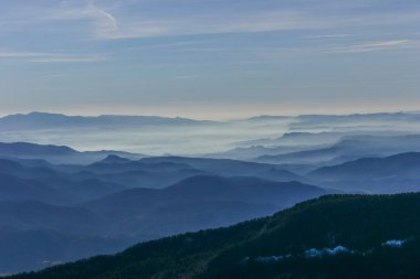İspanyol yataydan güzel dağ Montseny