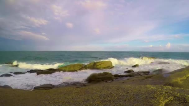 Grandes Vagues Par Une Journée Venteuse Sur Costa Brava Espagne — Video