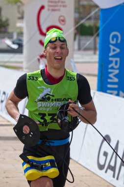 Swimrun Costabrava yarışmaya İspanya katılımcılar küçük bir kasabasında Playa de Aro