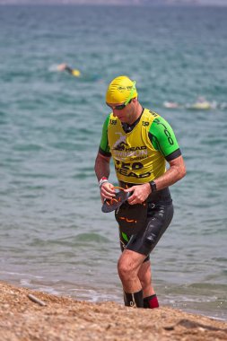 Swimrun Costabrava yarışmaya İspanya katılımcılar küçük bir kasabasında Playa de Aro