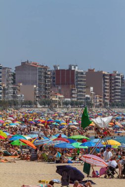 Kumsalda İspanya Costa Brava (köy Sant Antoni de Calonge)